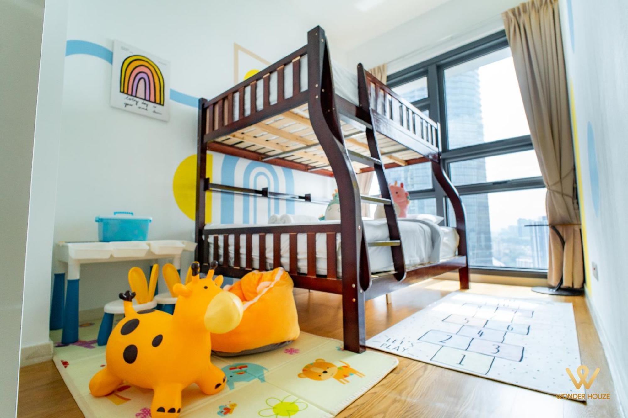 Apartment Kids Theme Retreat For 5 Pax Near Mid Valley Kl & Bangsar *
